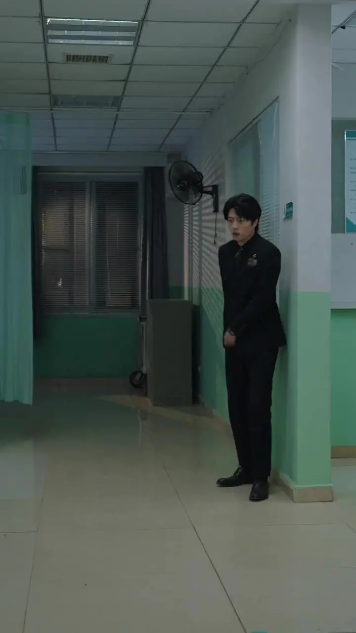 《萌宝来袭万亿爹地要听话》：霸总带娃甜蜜升级，看萌宝如何助攻爹地追妻！